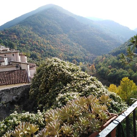 Appartement La Fantesca à Pettorano sul Gizio Extérieur photo