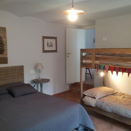 Appartement La Fantesca à Pettorano sul Gizio Chambre photo