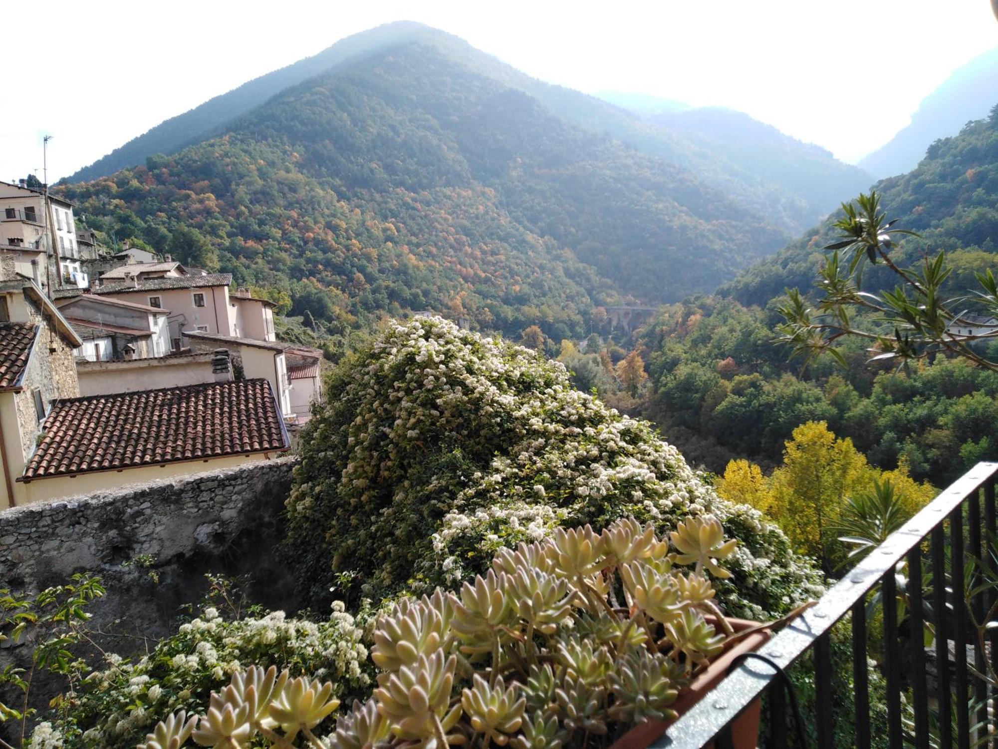 Appartement La Fantesca à Pettorano sul Gizio Extérieur photo
